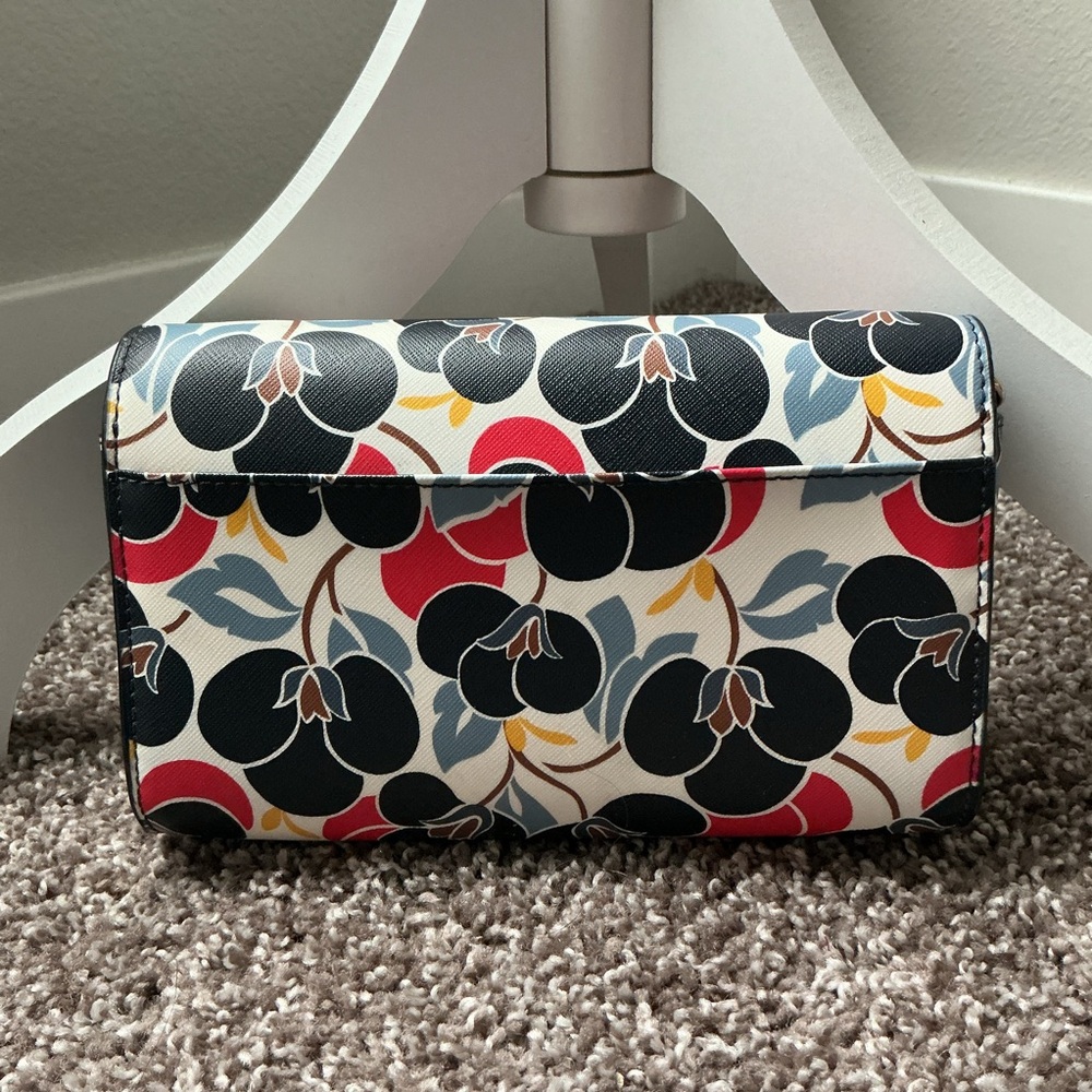Kate Spade | Cameron Breezy Floral Small Flap Crossbody - Picture 3 of 8